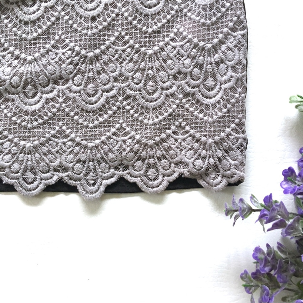 J Crew Gray Lace Front - Picture 4 of 7